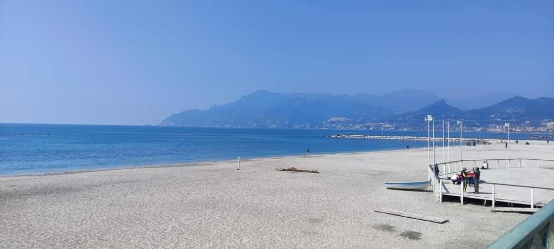 Salifornia Casa Vacanze Apartment Salerno Exterior foto